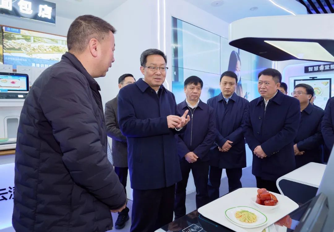 市委書(shū)記朱重烈蒞臨云澎科技指導(dǎo)工作！