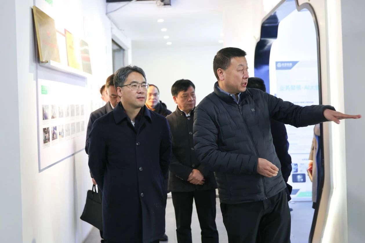 云澎科技獲省教育廳副廳長陳峰一行調(diào)研組關(guān)注認(rèn)可